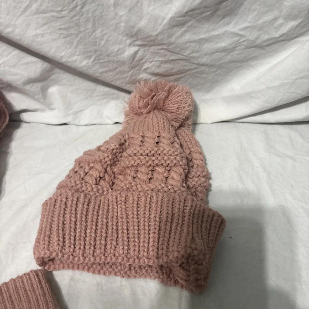 Rose Pink Hand Knit Mittens Crochet Scarf /Hat Set Universal Thread‎ NWOT